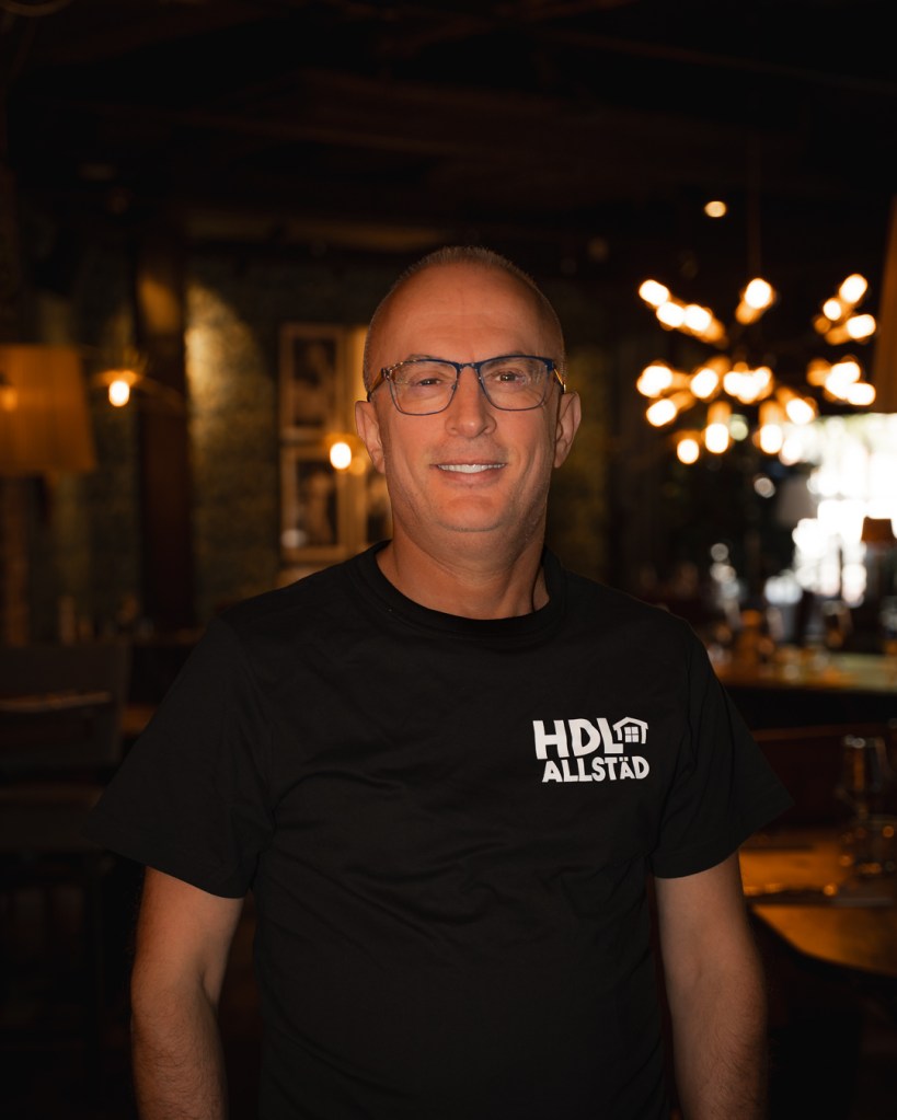 Om oss - Flyttstäd, hemstäd, fönsterputs i dalarna